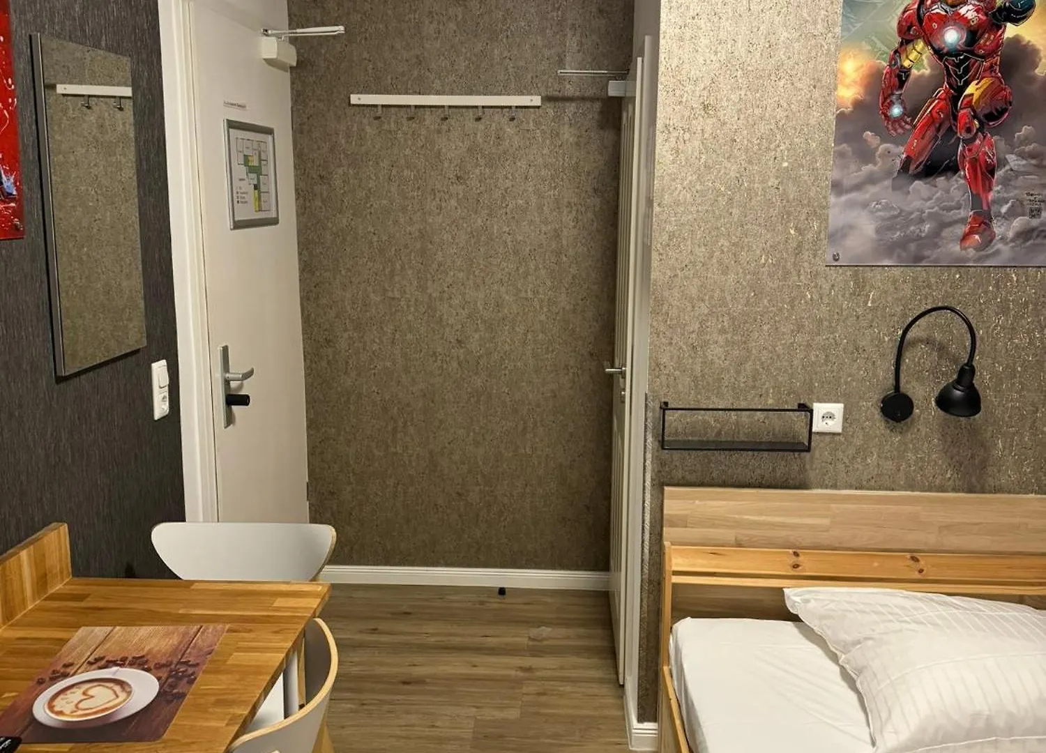 Room Pauli Hamburg 0*,  Germany